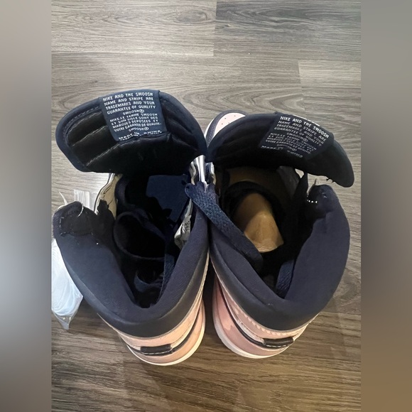 NWT NIKE AIR JORDAN 1 RETRO HIGH "ATMOSPHERE (W) - Picture 9 of 16